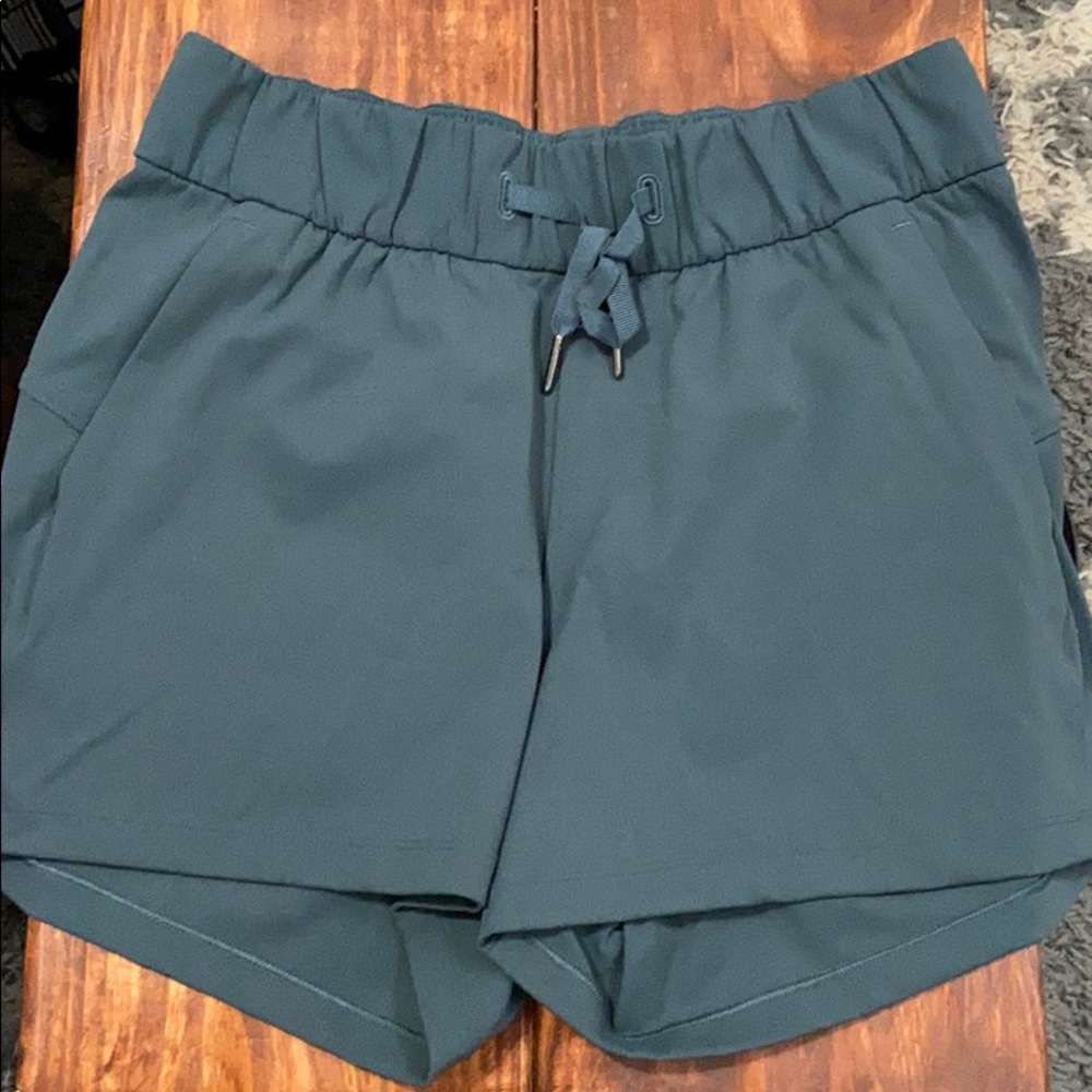 Lululemon on the fly shorts